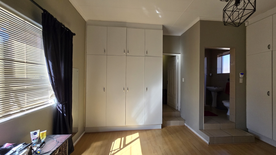 3 Bedroom Property for Sale in Bayview Western Cape